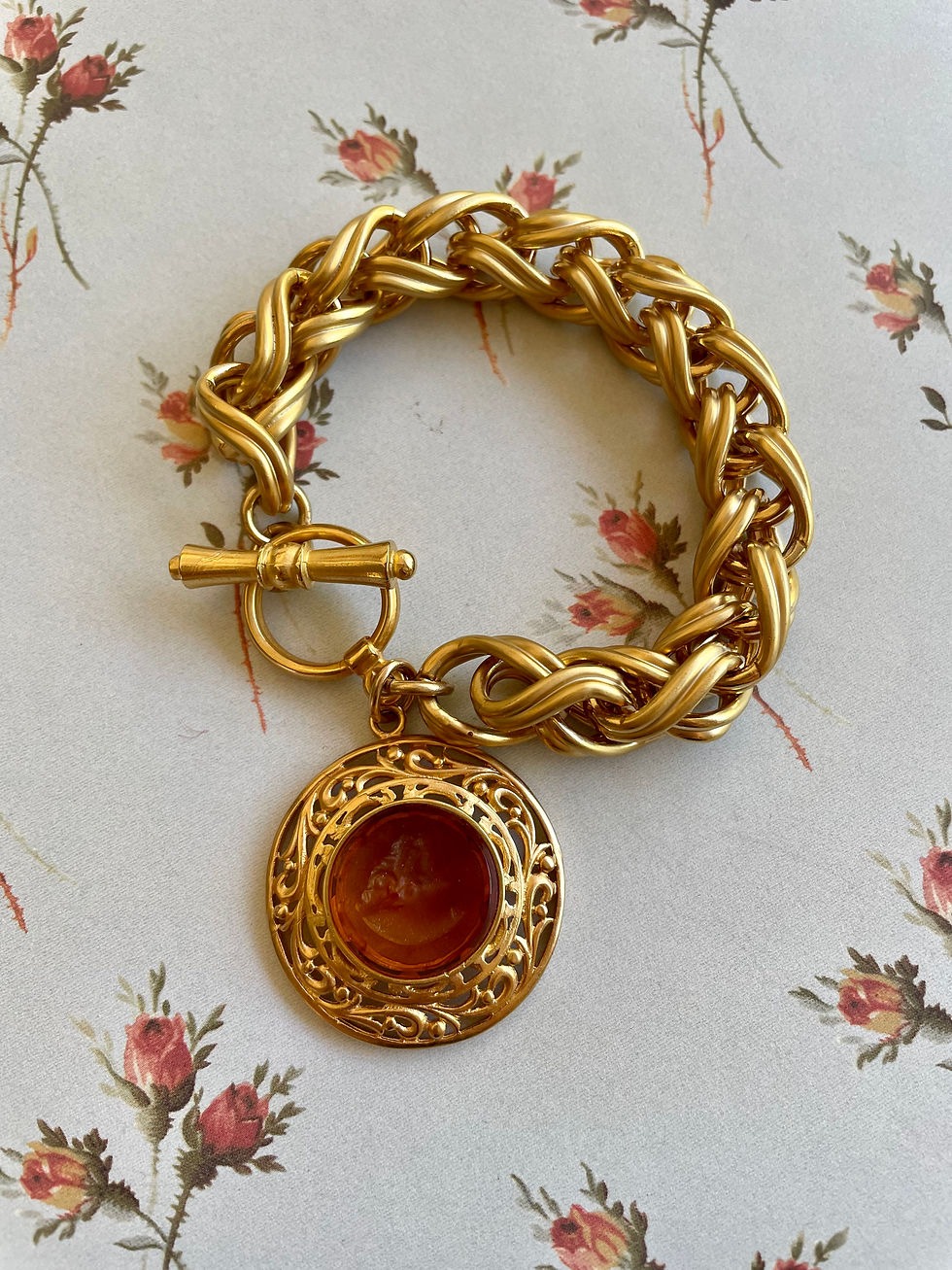 Thumbnail: Portia Intaglio Chain Bracelet