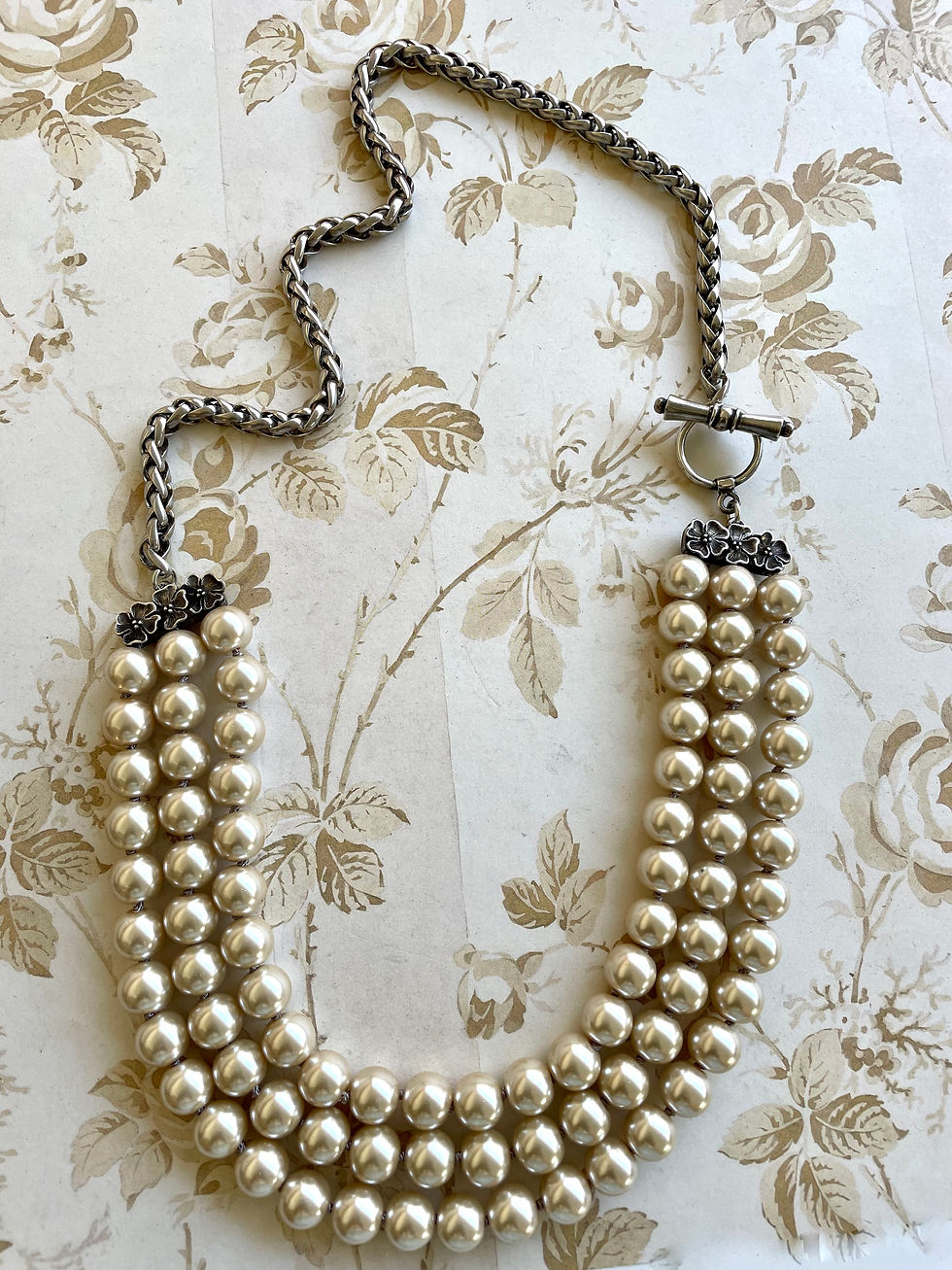 Thumbnail: Dogwood Pearl Necklace