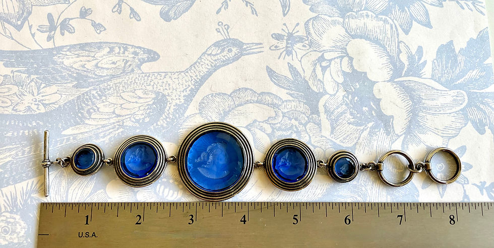Thumbnail: Five Intaglio Bracelet