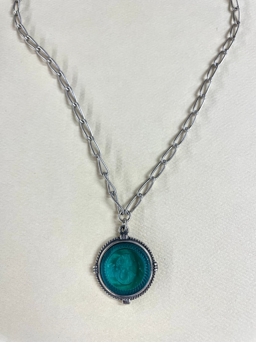 Round Zircon Intaglio Silver Necklace
