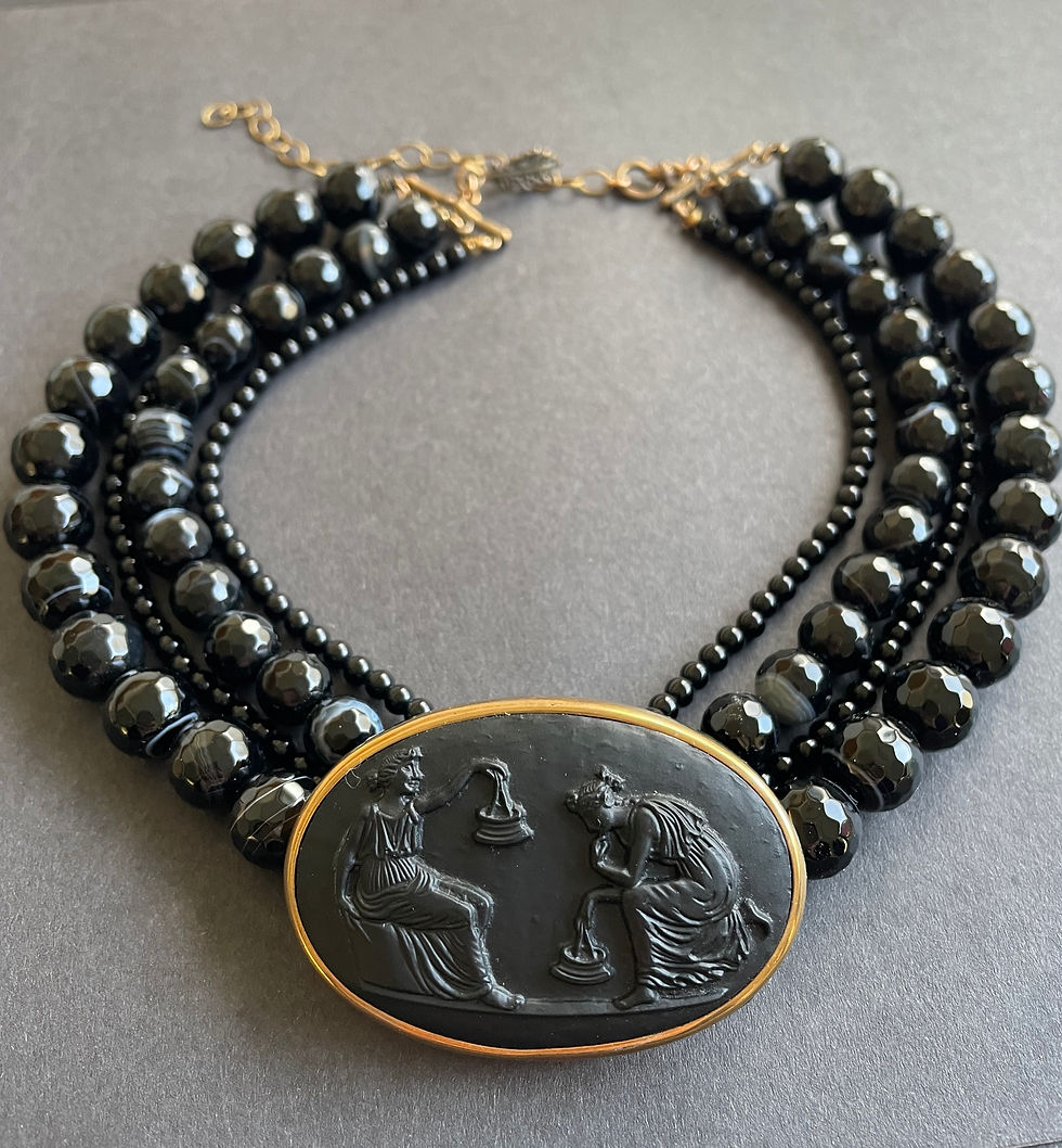 Thumbnail: Banded Agate & Onyx Jet Cameo Choker