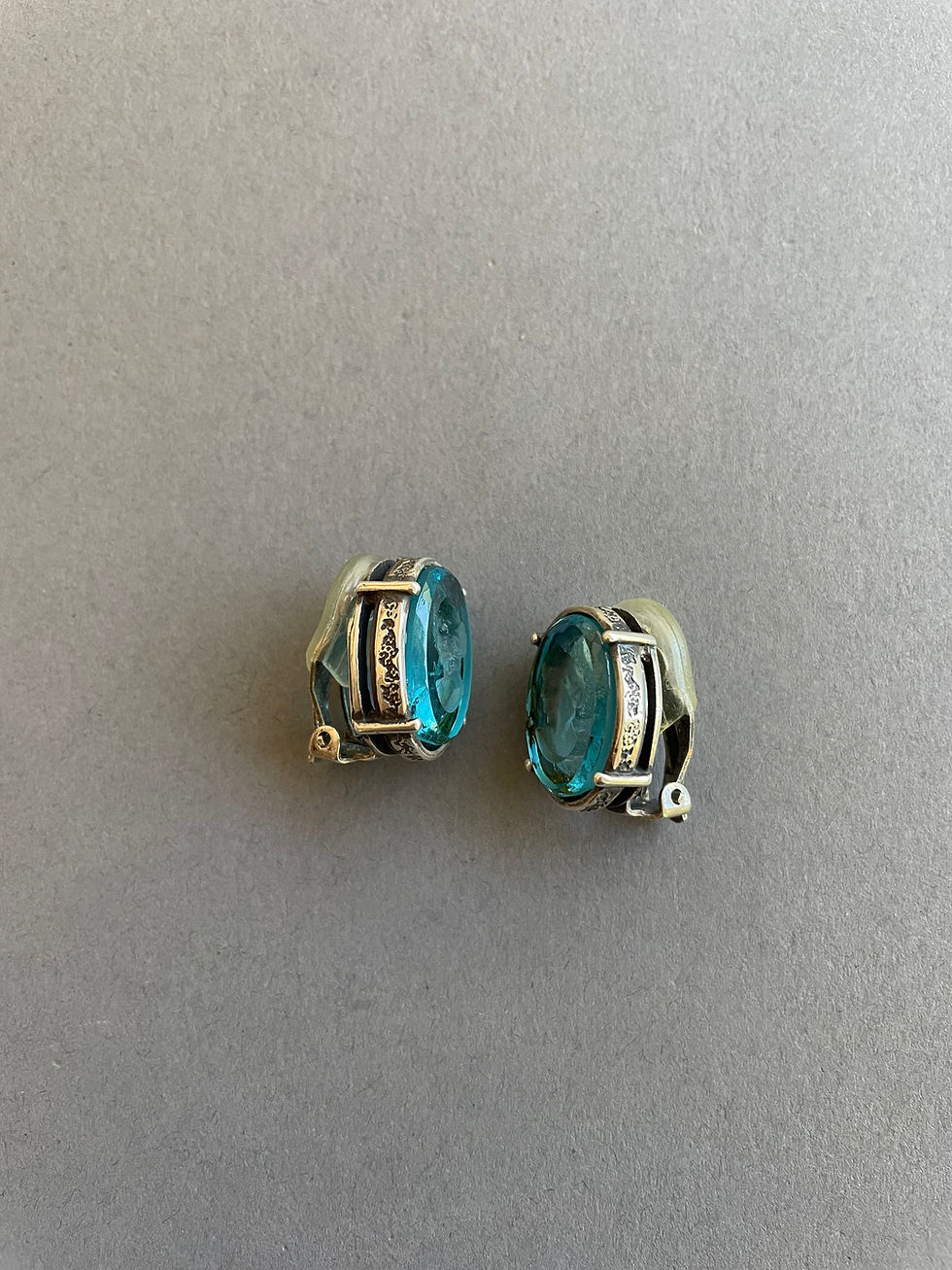 Thumbnail: Aqua Intaglio Clip On Silver Earrings