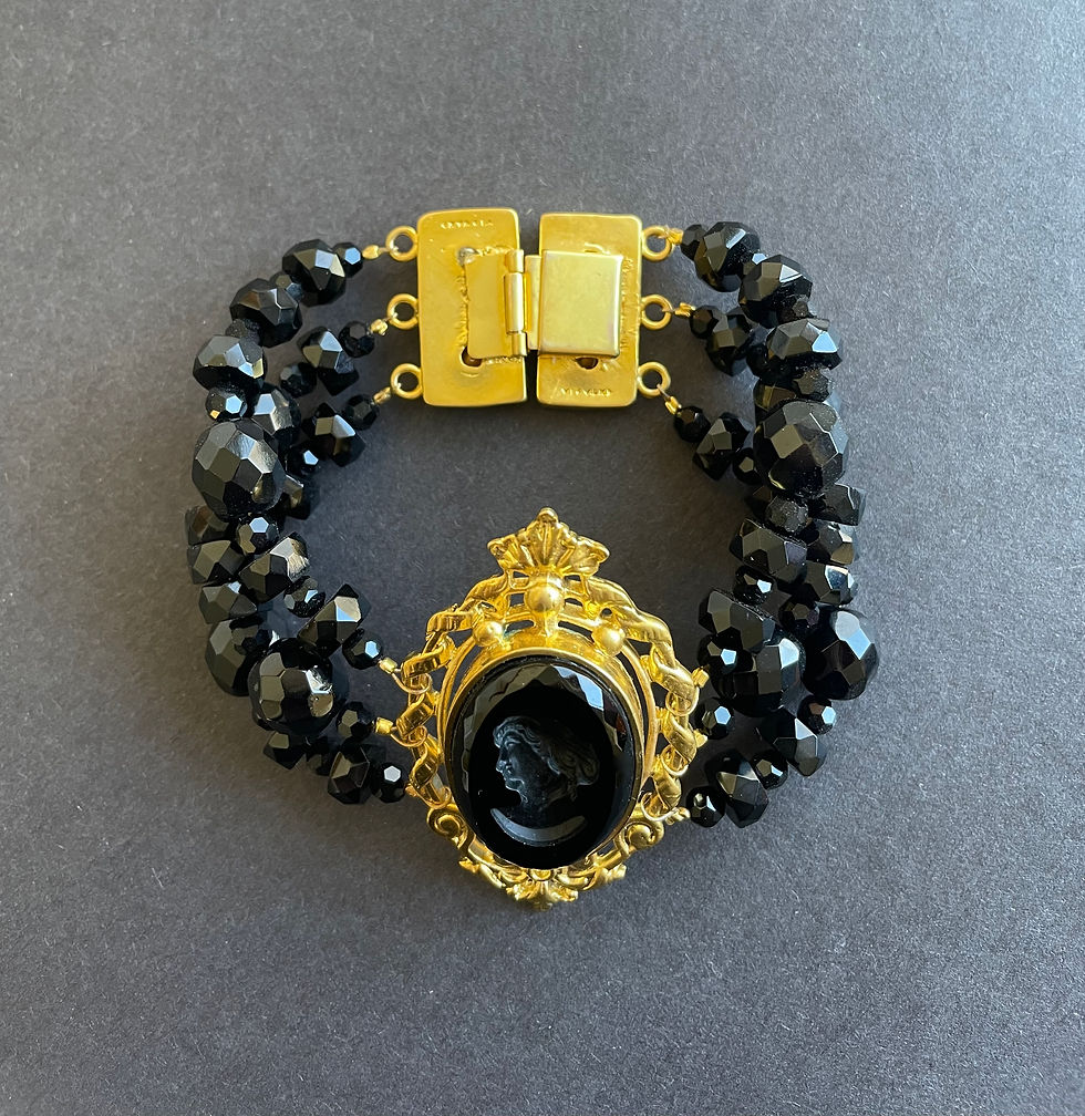 Thumbnail: Elizabeth Jet Intaglio Bracelet in Gold