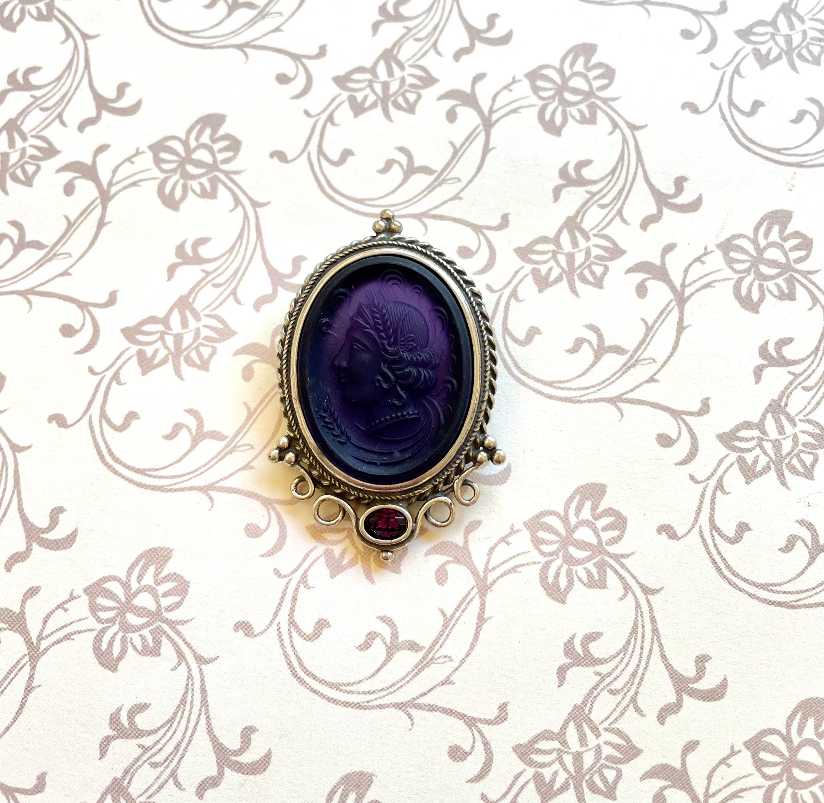 Amethyst Cameo Silver Pin