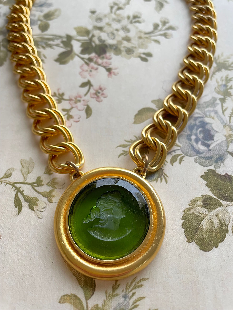 Thumbnail: Intaglio Gold Chain Necklace