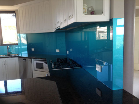 Custom glass splashback Bunbury WA kitchen installation