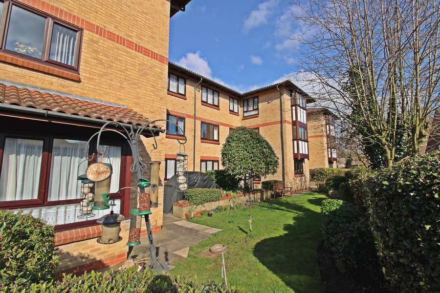 £100,000 Victoria Court, Biggleswade Hancock's Estates