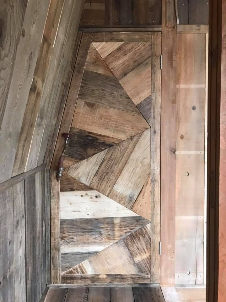 部屋のドアをつくる