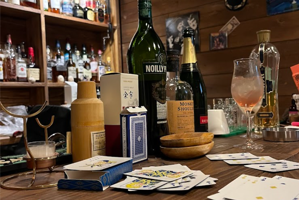 横須賀中央 バー