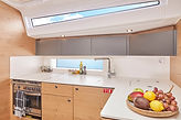 9_elan-impression-43-family-cruiser-saloon-galley-countertop (Large).jpeg