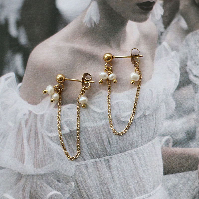 縮圖：Naughty pearl fringe earrings