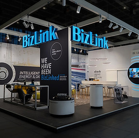Unsere Leistung: Messebau. Umfassende Beratung, individuelle Konzeption und eine professionelle Umsetzung Ihres Messestands. GROSS Messe & Event ist Ihr kompetenter Partner für erfolgreichen Messebau aus Frankfurt | Messestand InnoTrans Messe Berlin