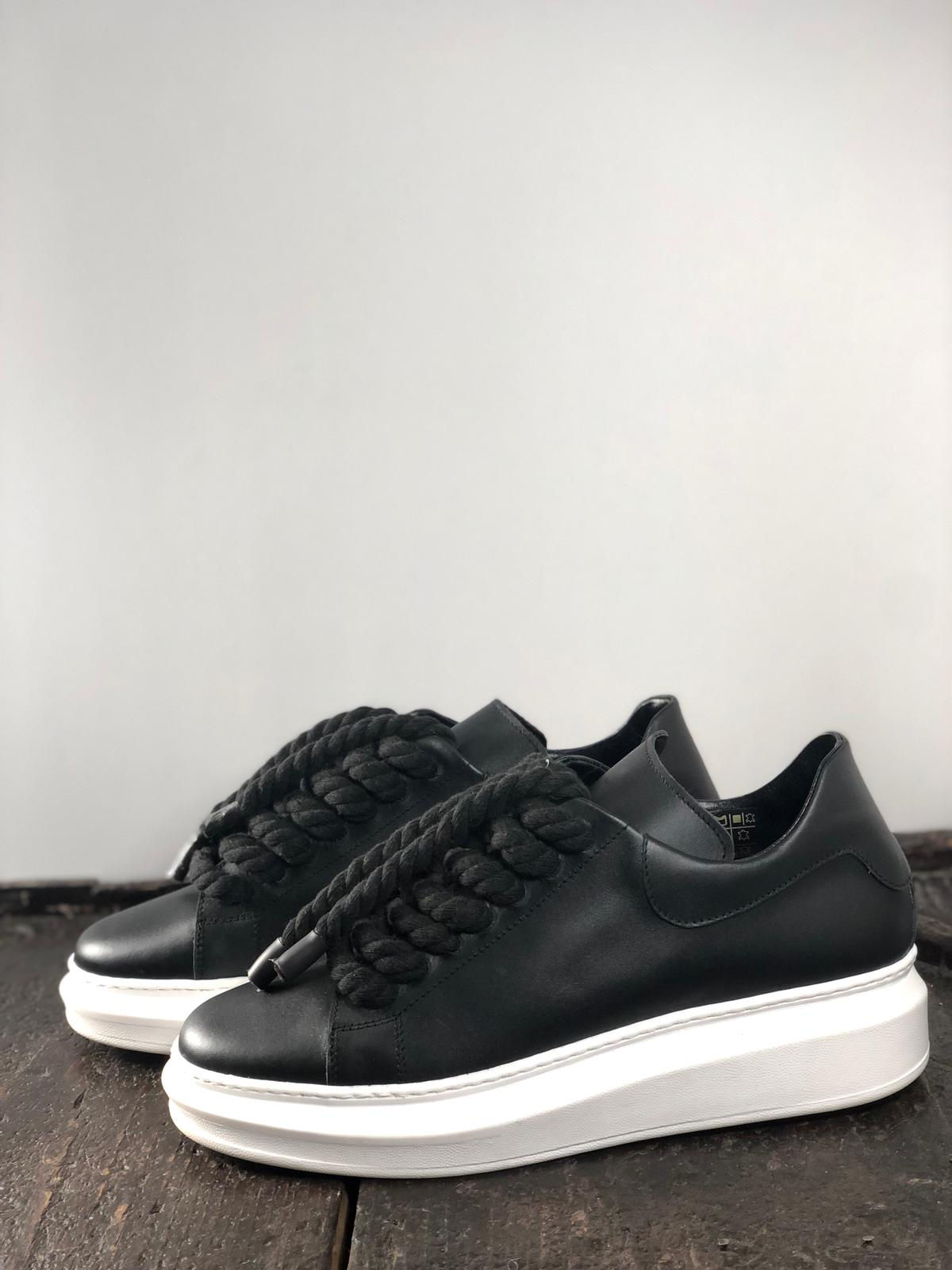 JB ROLE LACES BLACK