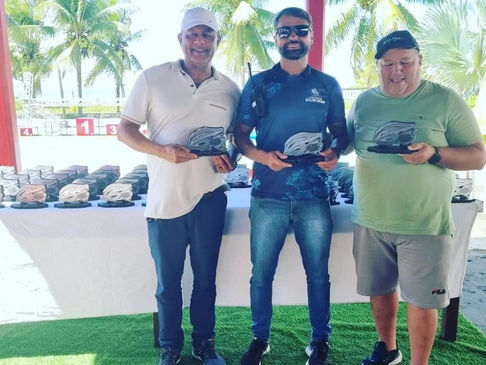 ONDE TEM ESPORTE, TEM VALDIR NA TORCIDA