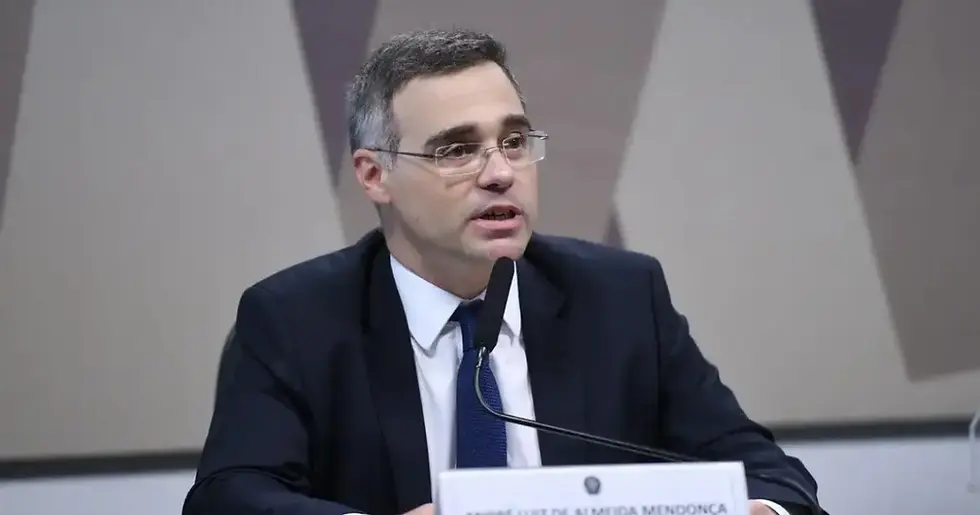 Avião com ministro André Mendonça apresenta ‘falha técnica’ em Congonhas mais uma vez