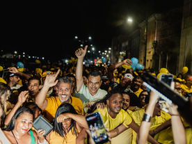 Multidão toma as ruas de Valença e lançamento de Rafa de Hildécio demonstra força política no Baixo Sul