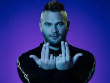 Jul dévoile les featurings de son prochain album Coeur Blanc