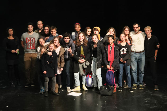 theatre les enfants - repetition coulisse 0008 - leandre leber.JPG