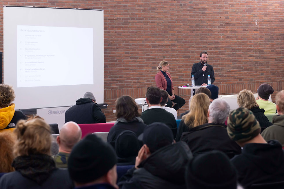 Roundtable Street Art