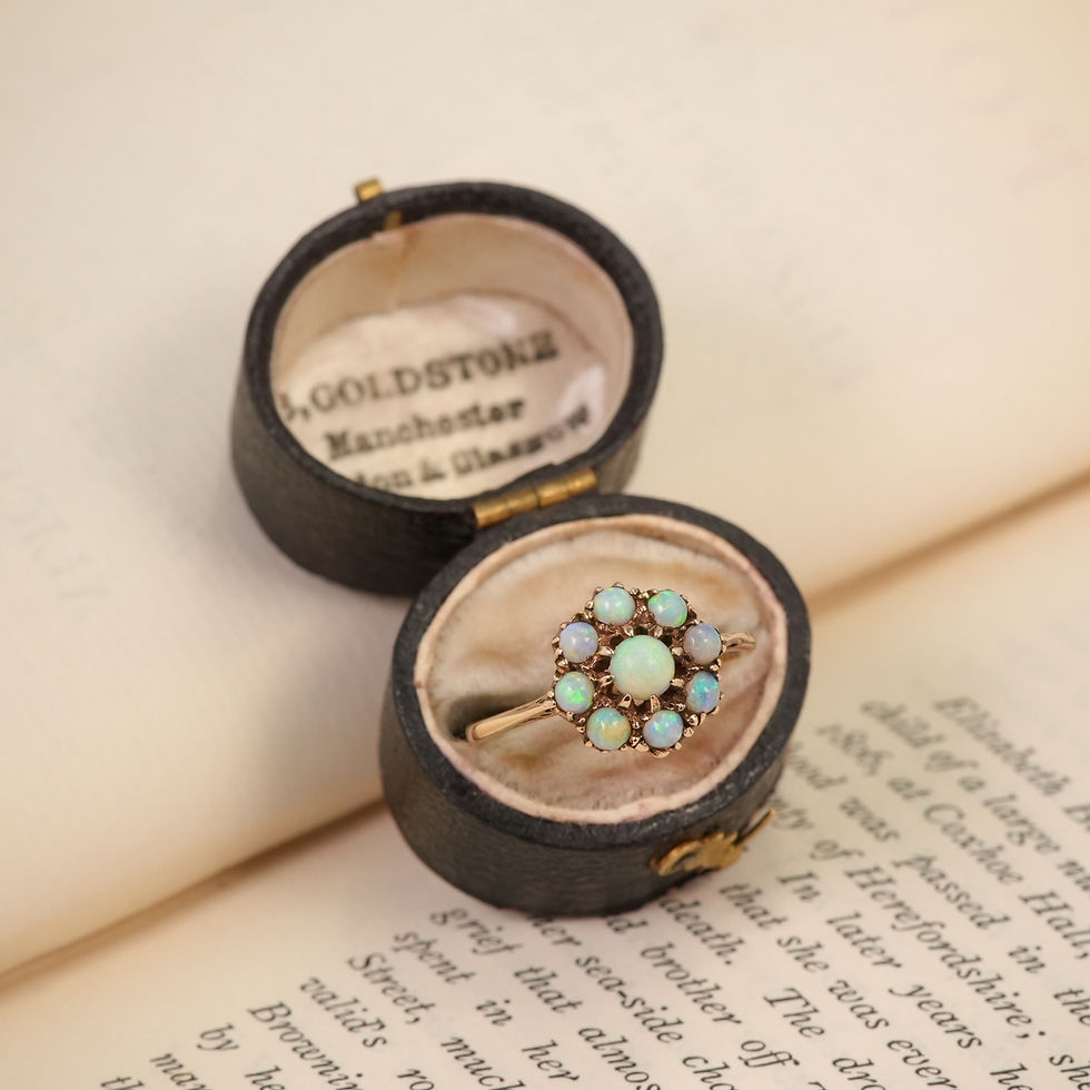 Thumbnail: Vintage Opal Flower Ring