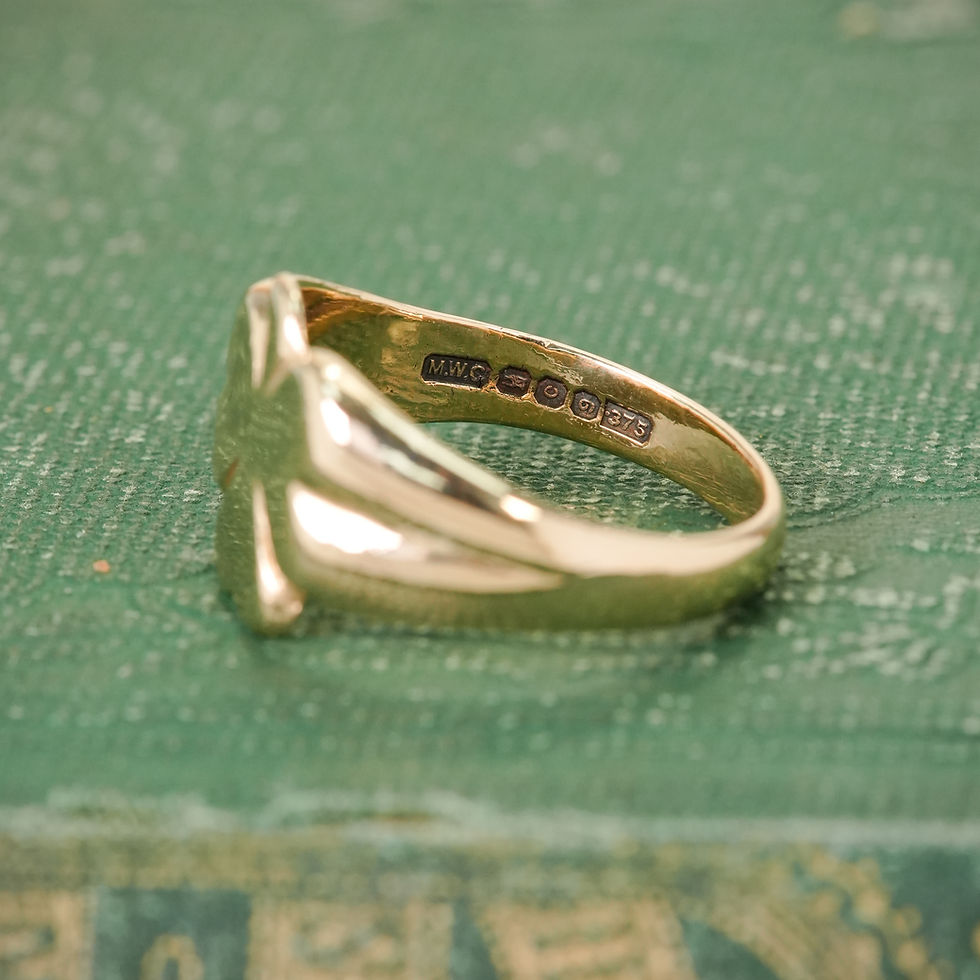 Thumbnail: Lucky Gold Vintage Clover Ring