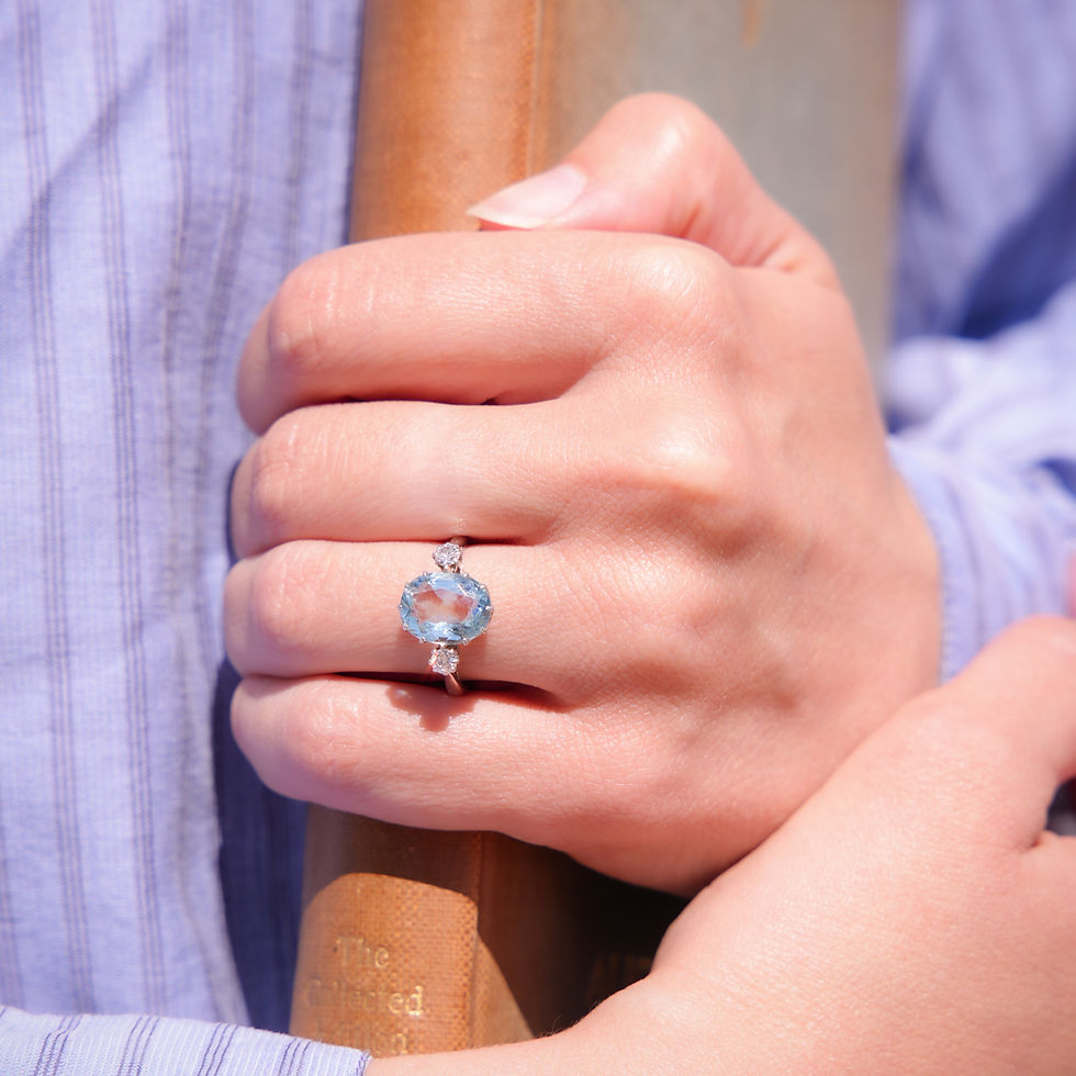 Thumbnail: 1940's Aquamarine & Diamond Ring