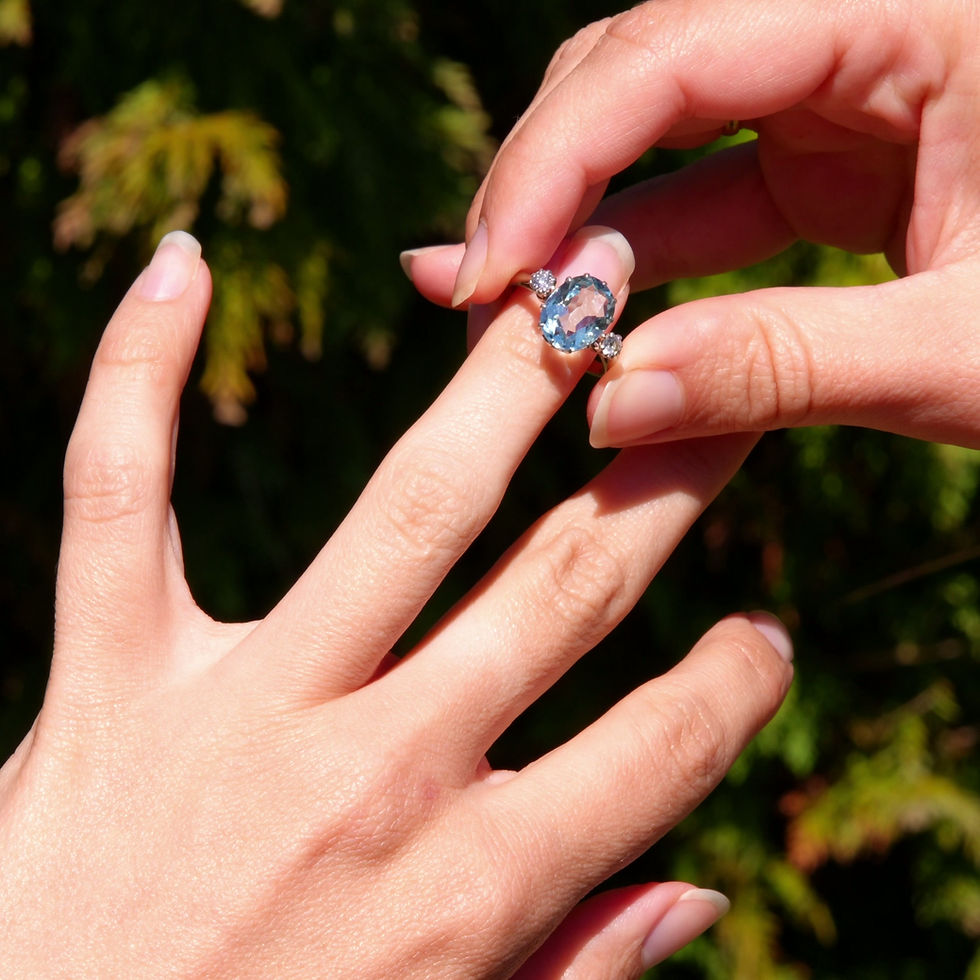 Thumbnail: 1940's Aquamarine & Diamond Ring