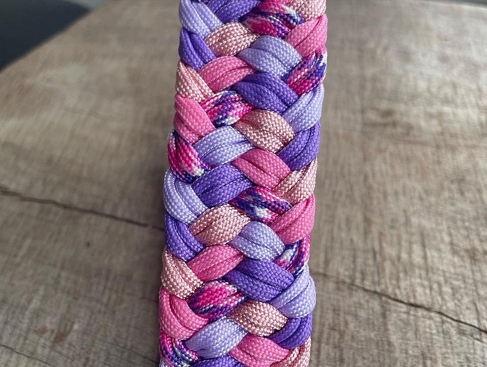 Thumbnail: Dog collar with 5 Paracord 