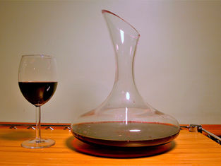 Miti e leggende enoiche: il Decanter