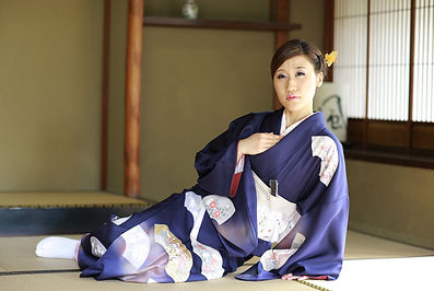 Shiho Tendou Japanese Dance 