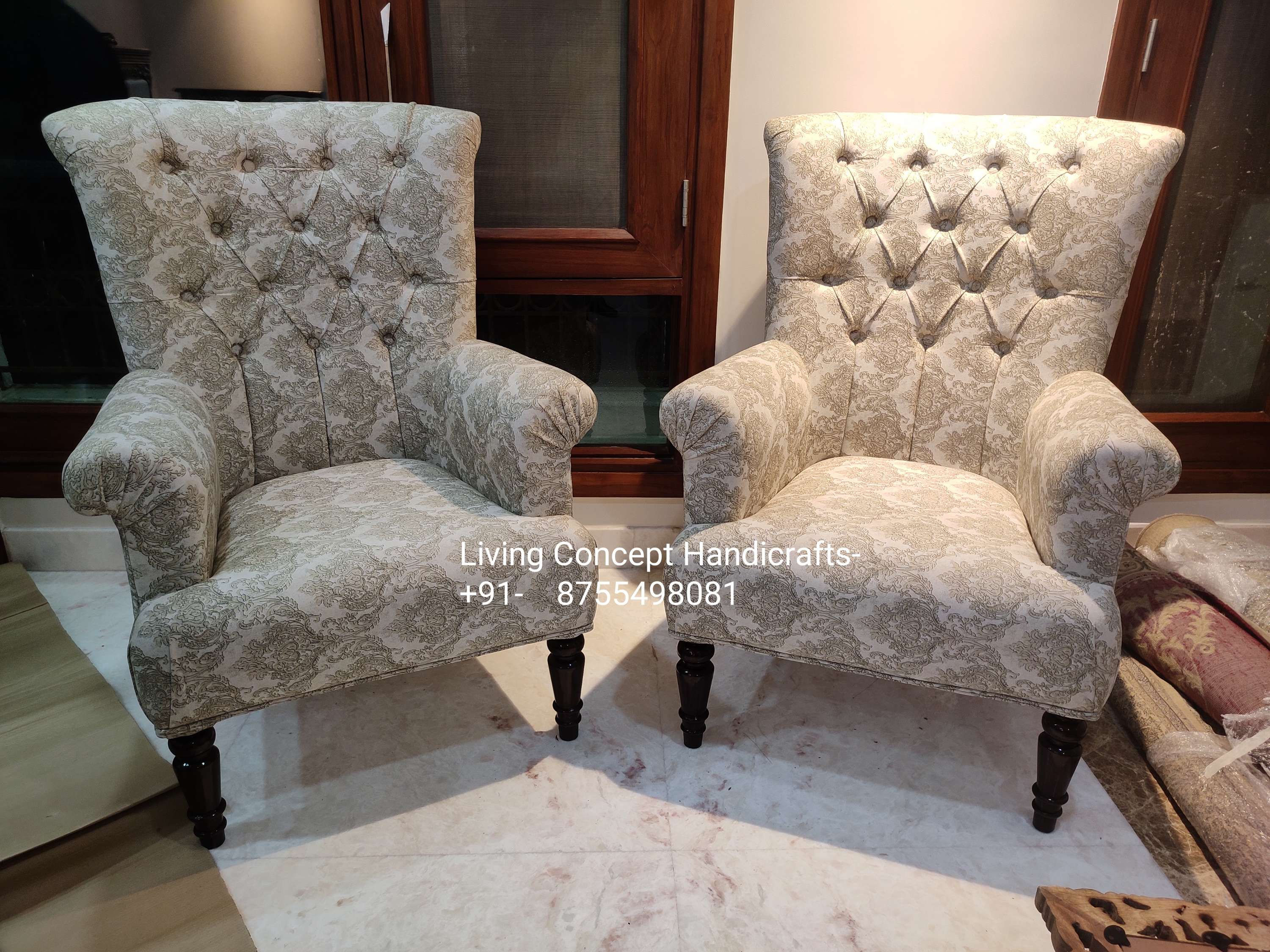 Classic style room chair set