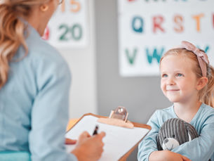 Navegando por el espectro: reconociendo signos de autismo en niños.