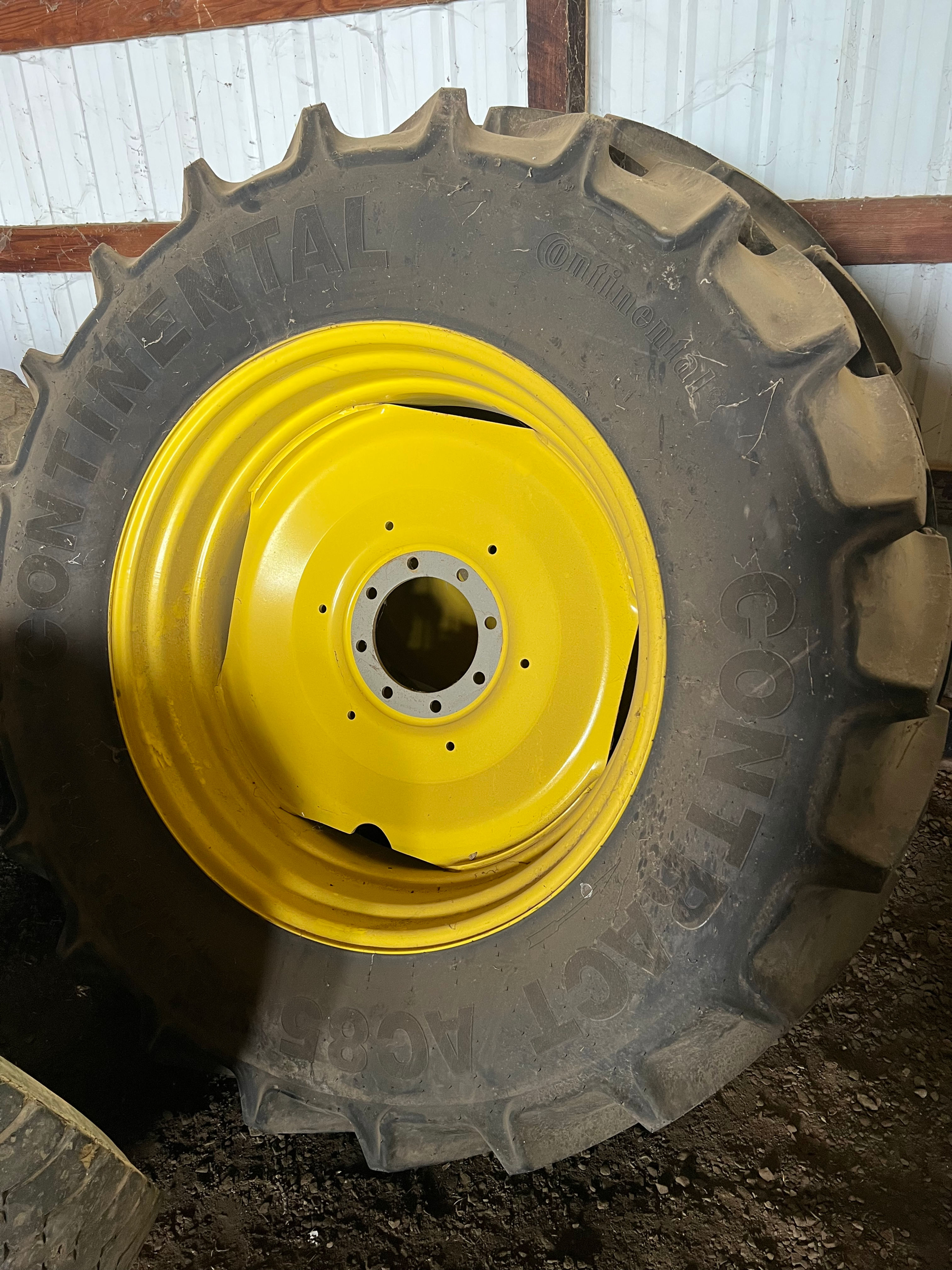 460/85R38 Continental AC85