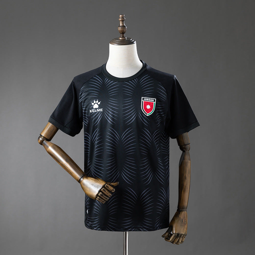 Camisa Seleção Jordânia III 26 - Torcedor Kelme masculino - Preta com detalhes