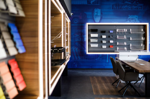 Reponio Showroom Design