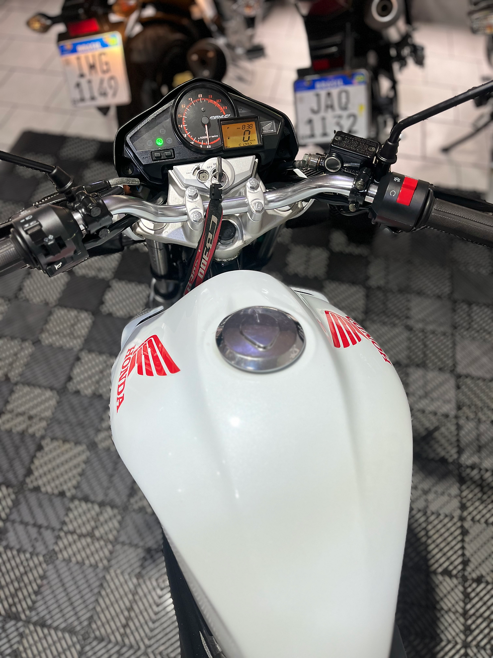Miniatura: Honda CB 300 R