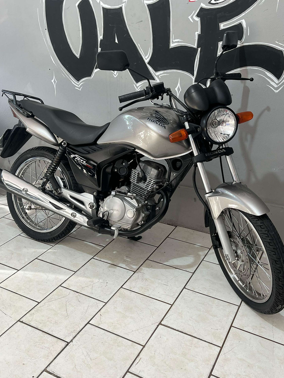 Miniatura: HONDA FAN 150 2011