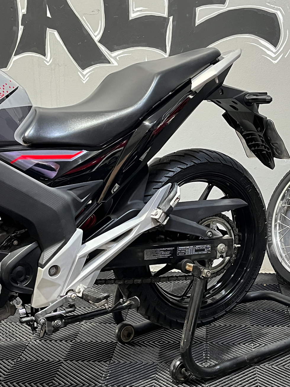 Miniatura: Honda CB250 Twister 2021 