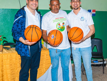 Delivery of basketballs at the Rafaela Corporán Yoli Educational Center.