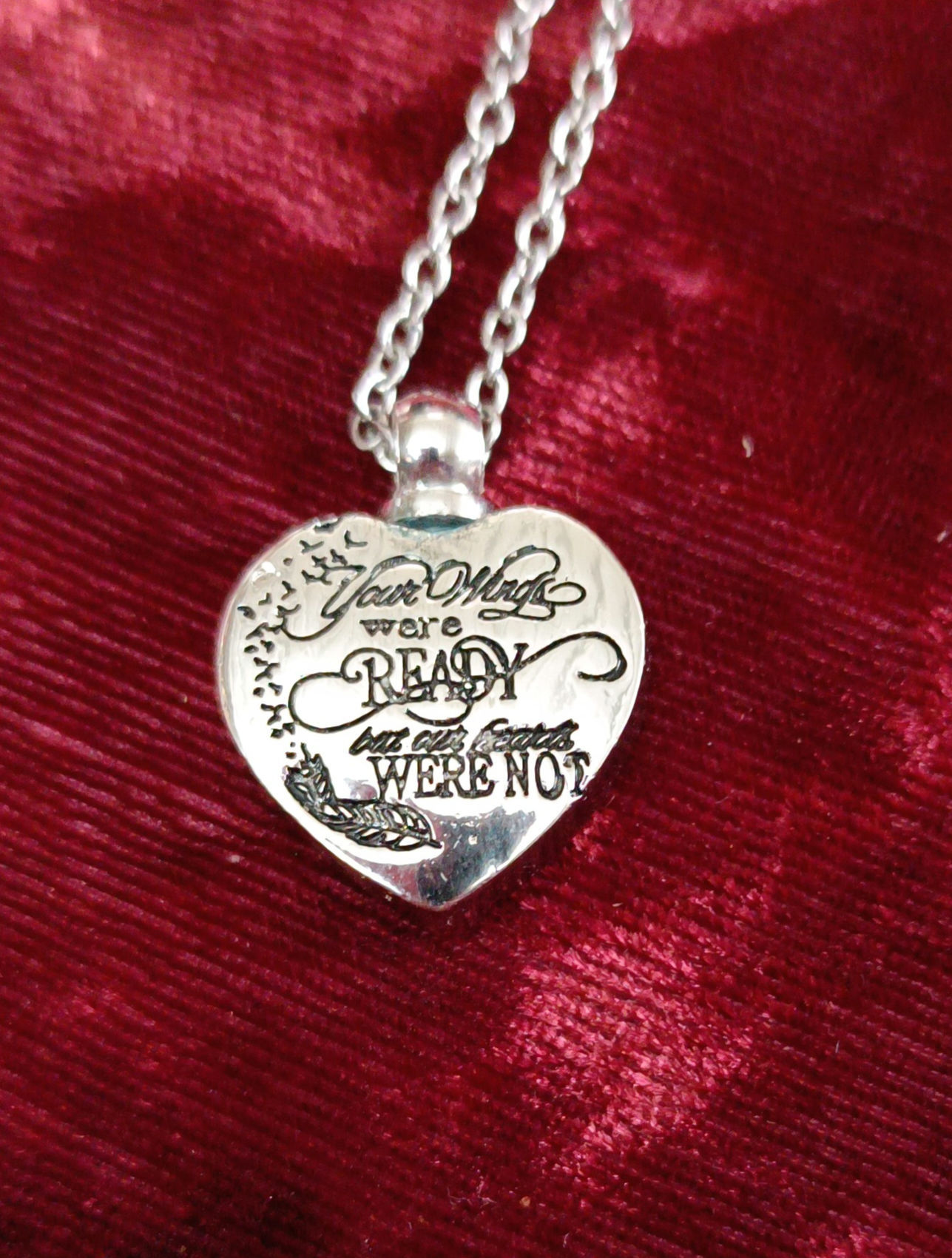 Memorial Heart & Leaf Shaped Ashes Necklace