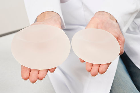 mold-found-in-womans-breast-implants.jpeg
