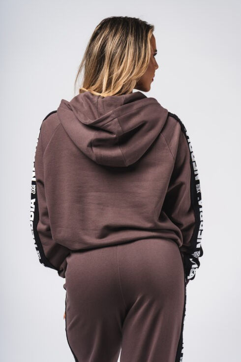 Прев'ю: Nebbia: Спортивний Жіночий Худі Classic Hoodie Off-Dutty Dark Brown 489
