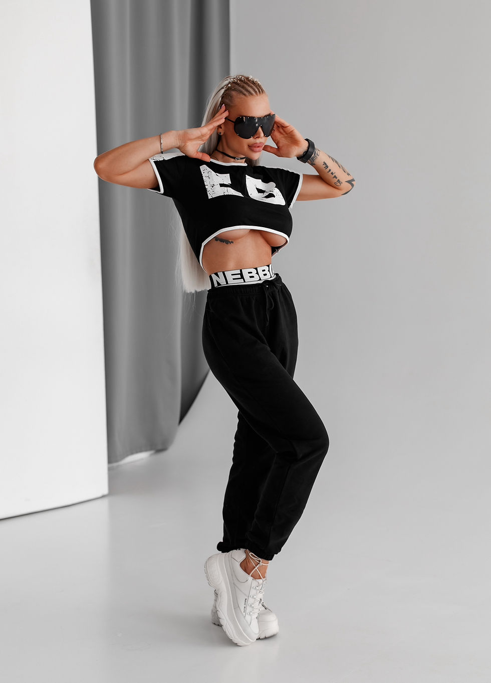 Миниатюра: Nebbia: Спортивні Жіночі Штани Fitness SweatpanSweatpants Muscle Mommy Black 623