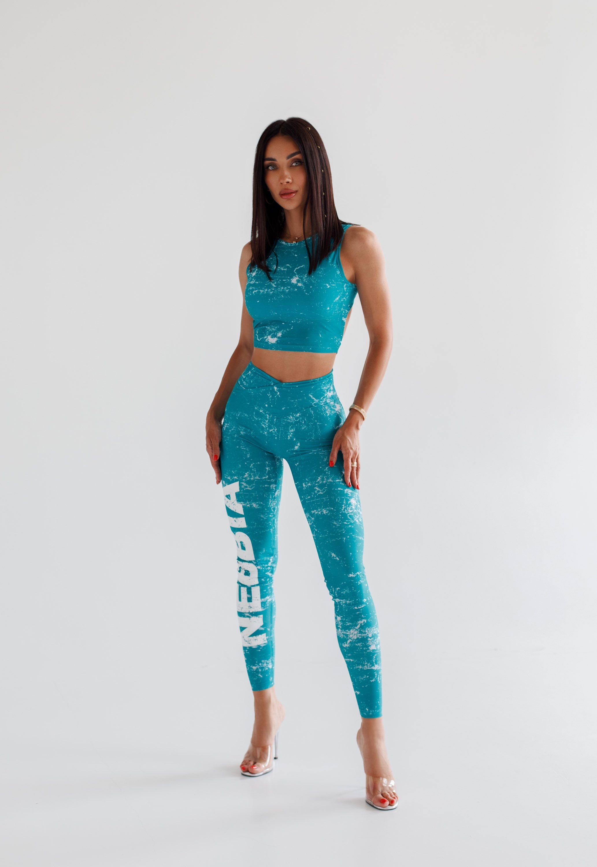 Nebbia: Спортивні Жіночі Легінси Nebbia Workout Leggings Rough Girl Green 616  