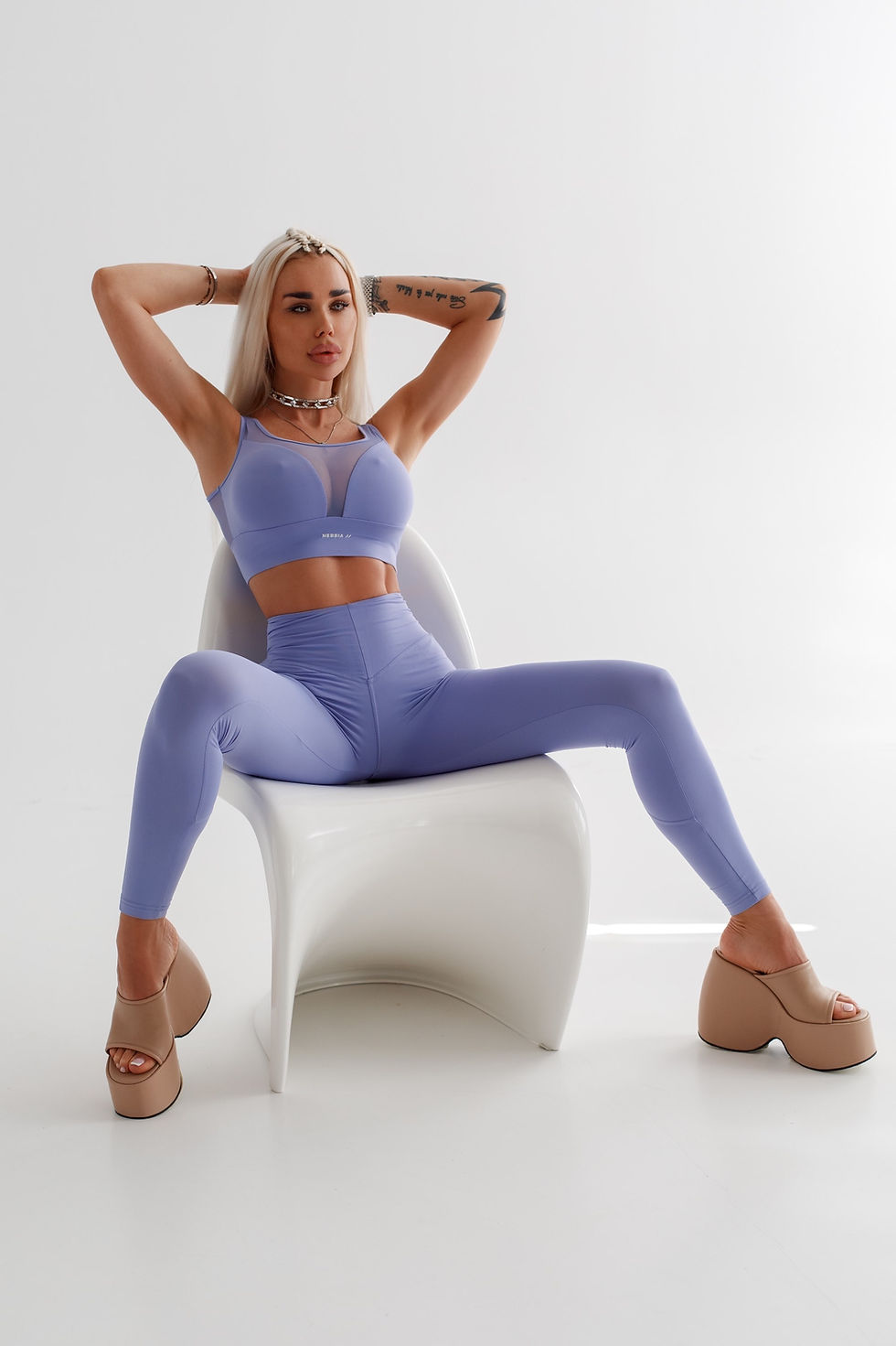 Thumbnail: Nebbia: Жіночий Топ Medium-Support Mesh Sports Bra Performance Purple 477 