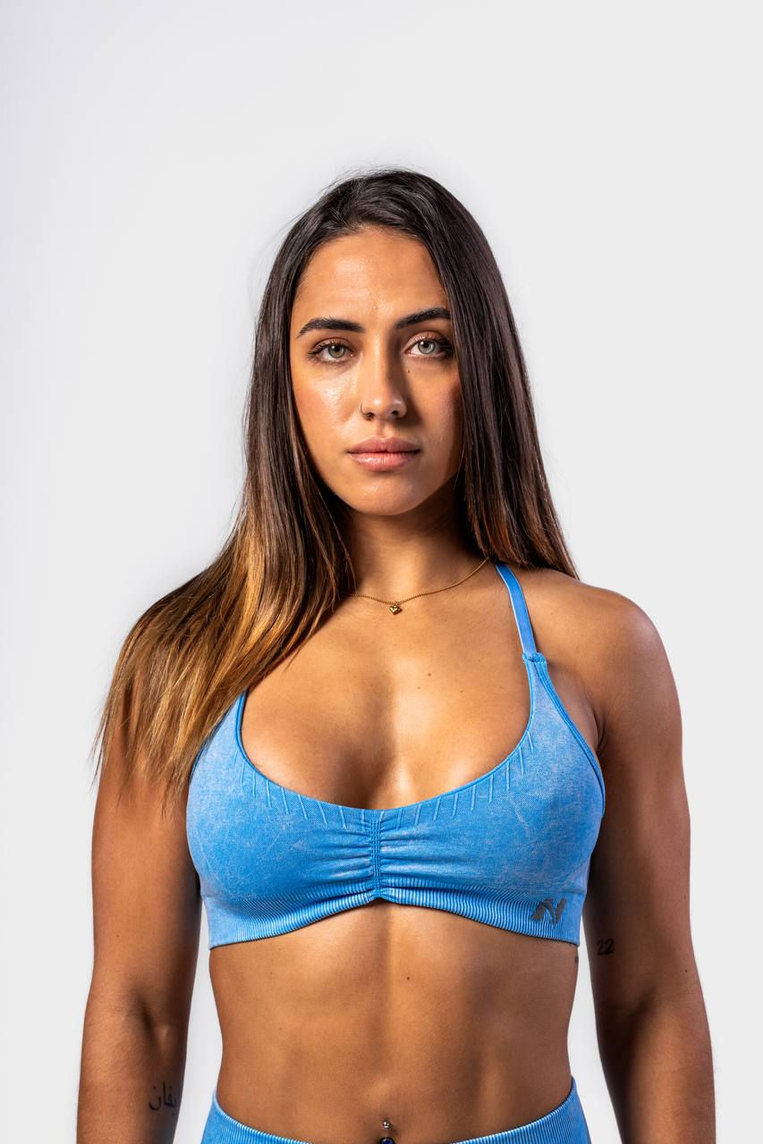 Прев'ю: Nebbia: Жіночий Топ Medium-Support Sports Bra Totally Seamless Blue 305