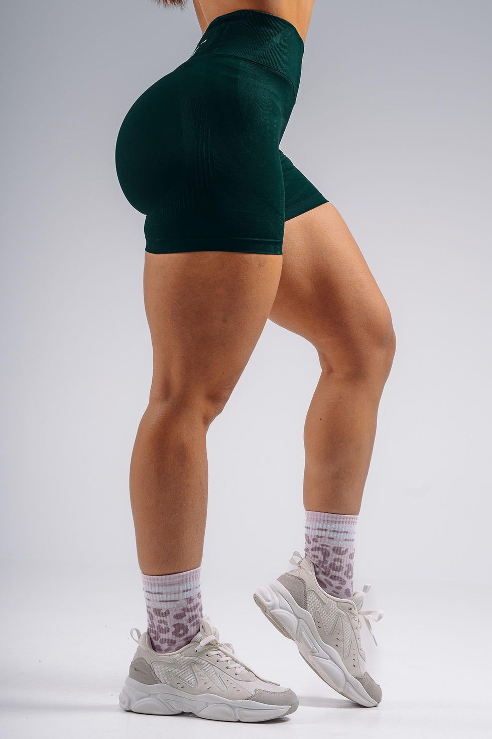 Миниатюра: Шорти Nebbia Extra Push-Up Shorts PRIMAL Dark Green 857  
