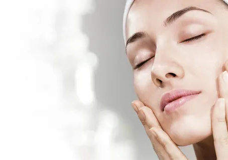 Understanding the Legal Framework Surrounding Skin Whitening Products in Dubai