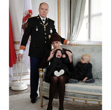 Hair & Makeup of HSH Princess Charlene by Valerie B. HSH Prince Albert II, Princess Charlene and Children | Official Monaco Family Portrait. White House Photographer: Christopher Morris