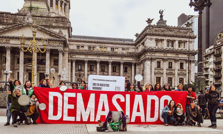 DEMASIADO